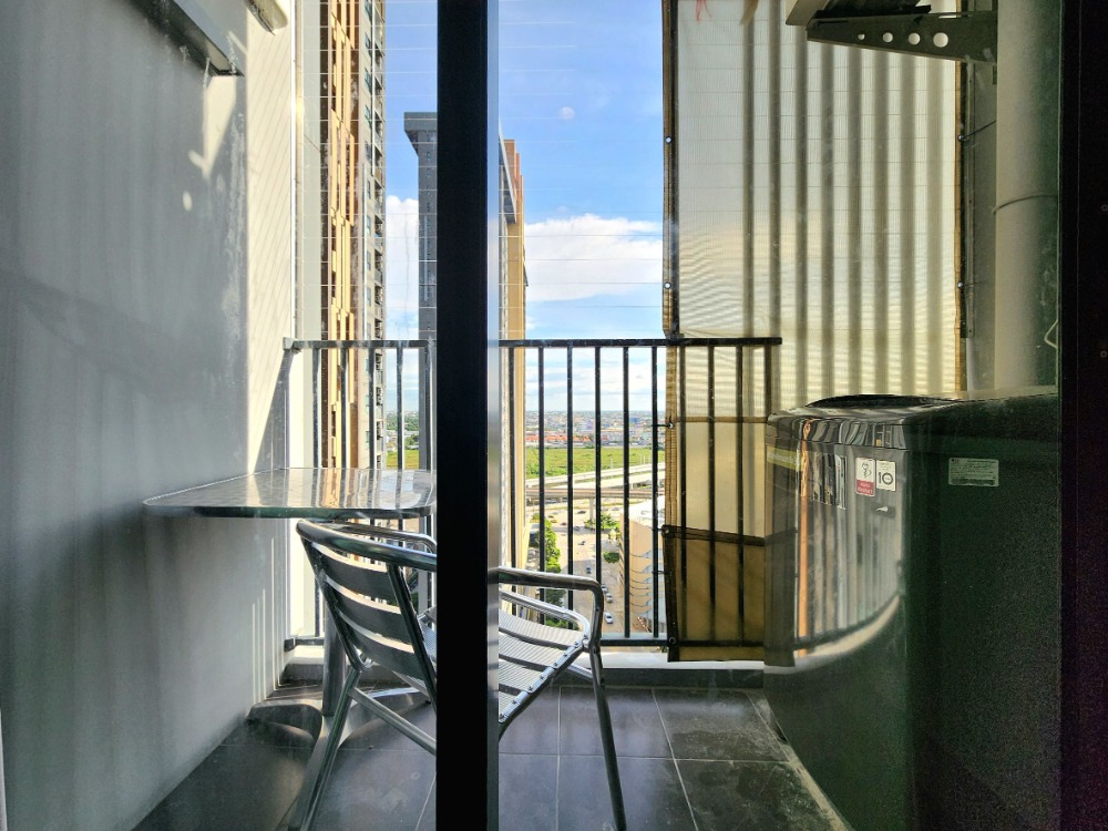 For RentCondoNonthaburi, Bang Yai, Bangbuathong : Status as shown in the cover photo**Vacant room. Corner room. Has washing machine. Has bird net** For rent Plum Condo Central Station Phase 1, 2 bedroom type**This type of room is not available oftenSN386