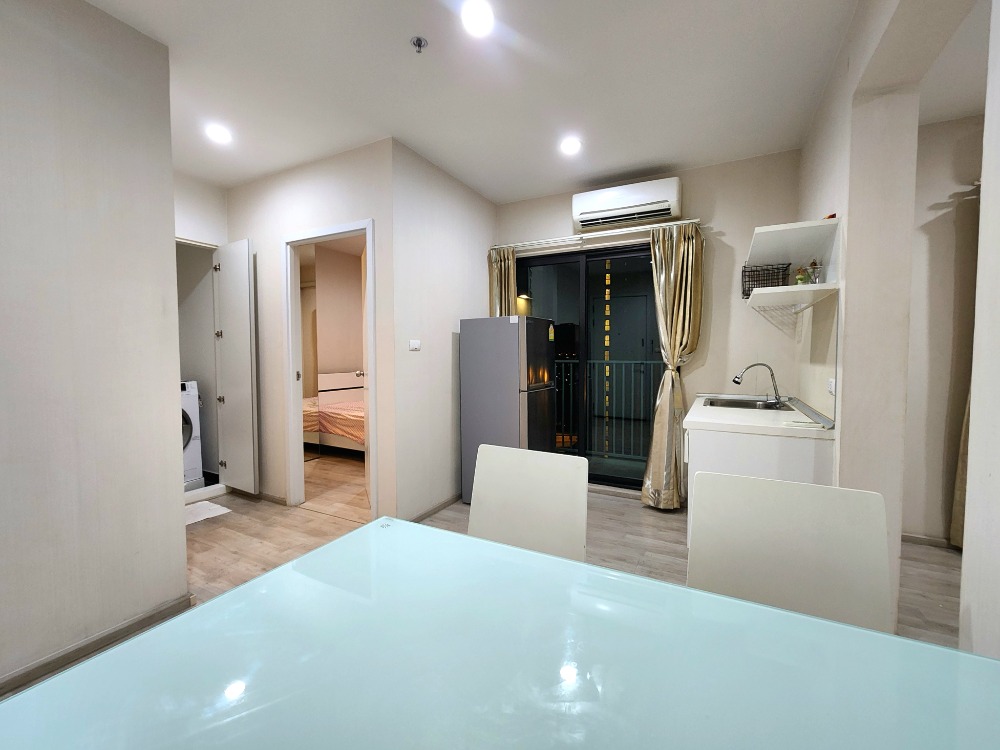 For RentCondoNonthaburi, Bang Yai, Bangbuathong : SN490.9 ** Empty room, rare, 4 air conditioners ** For rent, Plum Condo Central Station Phase 1, white tone room, good price, with washing machine.