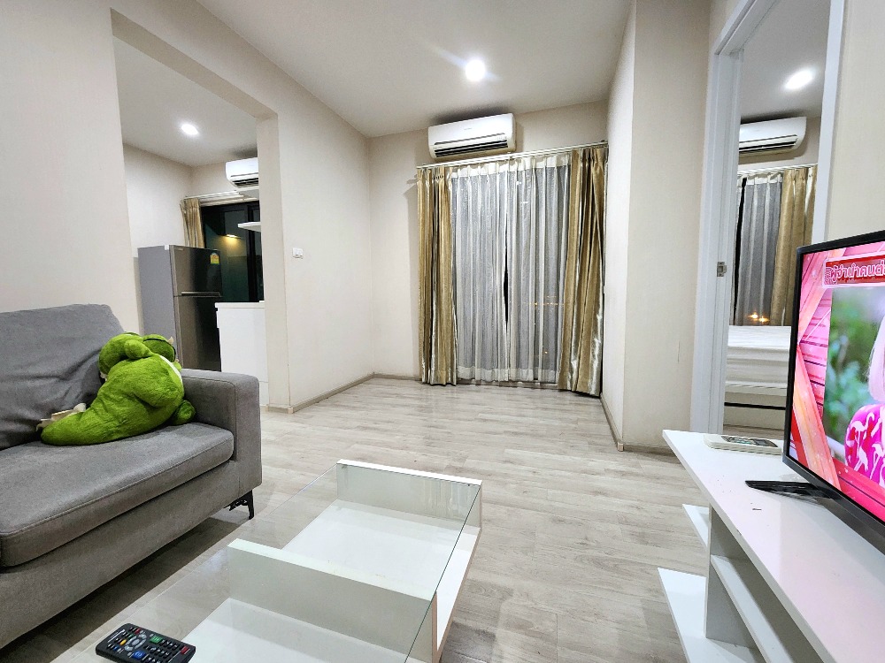 For RentCondoNonthaburi, Bang Yai, Bangbuathong : SN490.9 ** Empty room, rare, 4 air conditioners ** For rent, Plum Condo Central Station Phase 1, white tone room, good price, with washing machine.
