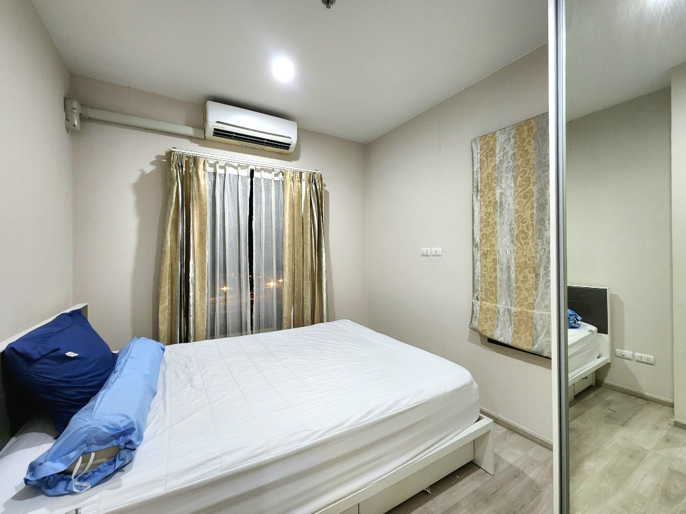 For RentCondoNonthaburi, Bang Yai, Bangbuathong : SN490.9 ** Empty room, rare, 4 air conditioners ** For rent, Plum Condo Central Station Phase 1, white tone room, good price, with washing machine.