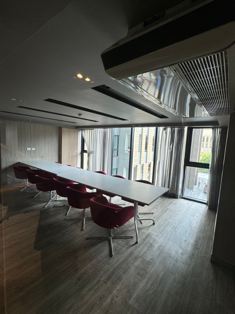 For RentCondoNonthaburi, Bang Yai, Bangbuathong : SN490.9 ** Empty room, rare, 4 air conditioners ** For rent, Plum Condo Central Station Phase 1, white tone room, good price, with washing machine.