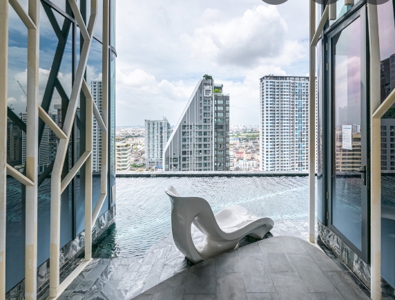 ขายคอนโดราชเทวี พญาไท : Ideo Q Siam 2 Bed Eng 中 日 Please add LINE ID @806qphgn o8415o5483 Thai-Eng-Chi-Jap rent  40,000 B sell 