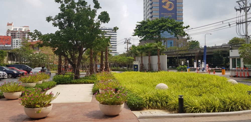 ให้เช่าคอนโดสาทร นราธิวาส : High traffic volume area- Supalai Lite Ratchada-Narathiwas-Satorn