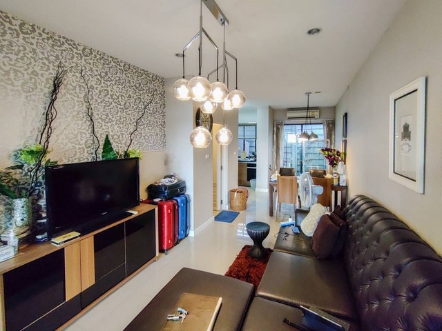 ขายทาวน์โฮมบางแค เพชรเกษม : ขายทาวน์โฮม ซิกเนเจอร์ เพชรเกษม 69 ตกแต่งหรู เฟอร์ครบ พร้อมอยู่ ขนาด 3 ชั้น 17 ตรว. 3 นอน 3 น้ำ