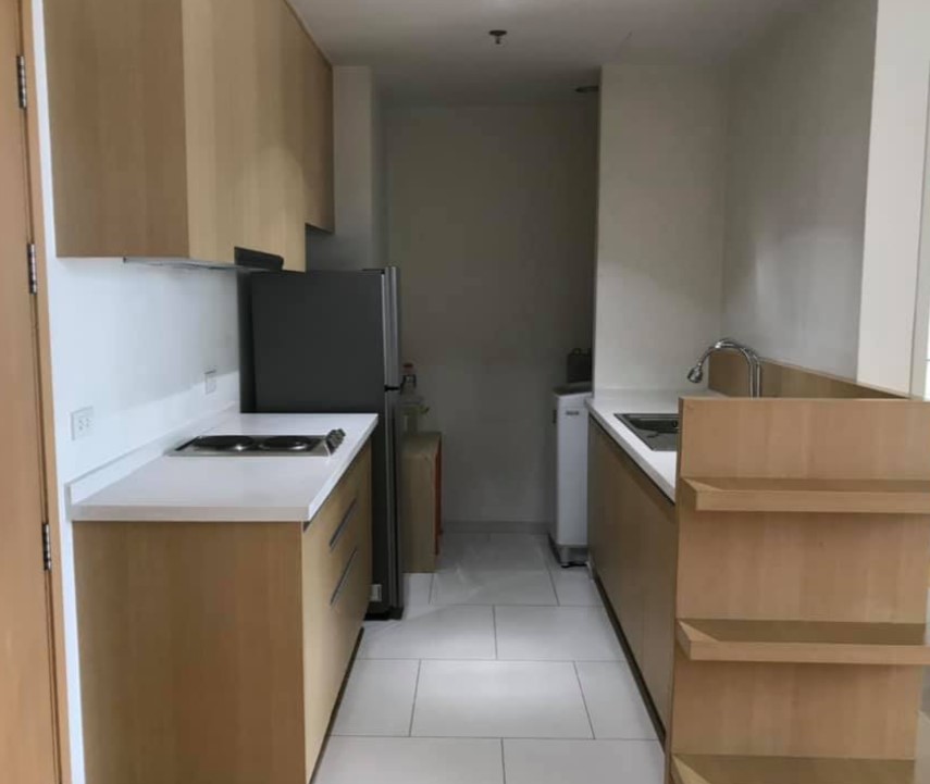 ให้เช่าคอนโดราชเทวี พญาไท : Villa Ratchataewee 55 sq.m. Eng 中 日 Please add LINE ID @806qphgn o8415o5483 Rental Price 21,999 B Sell 8.5 MB