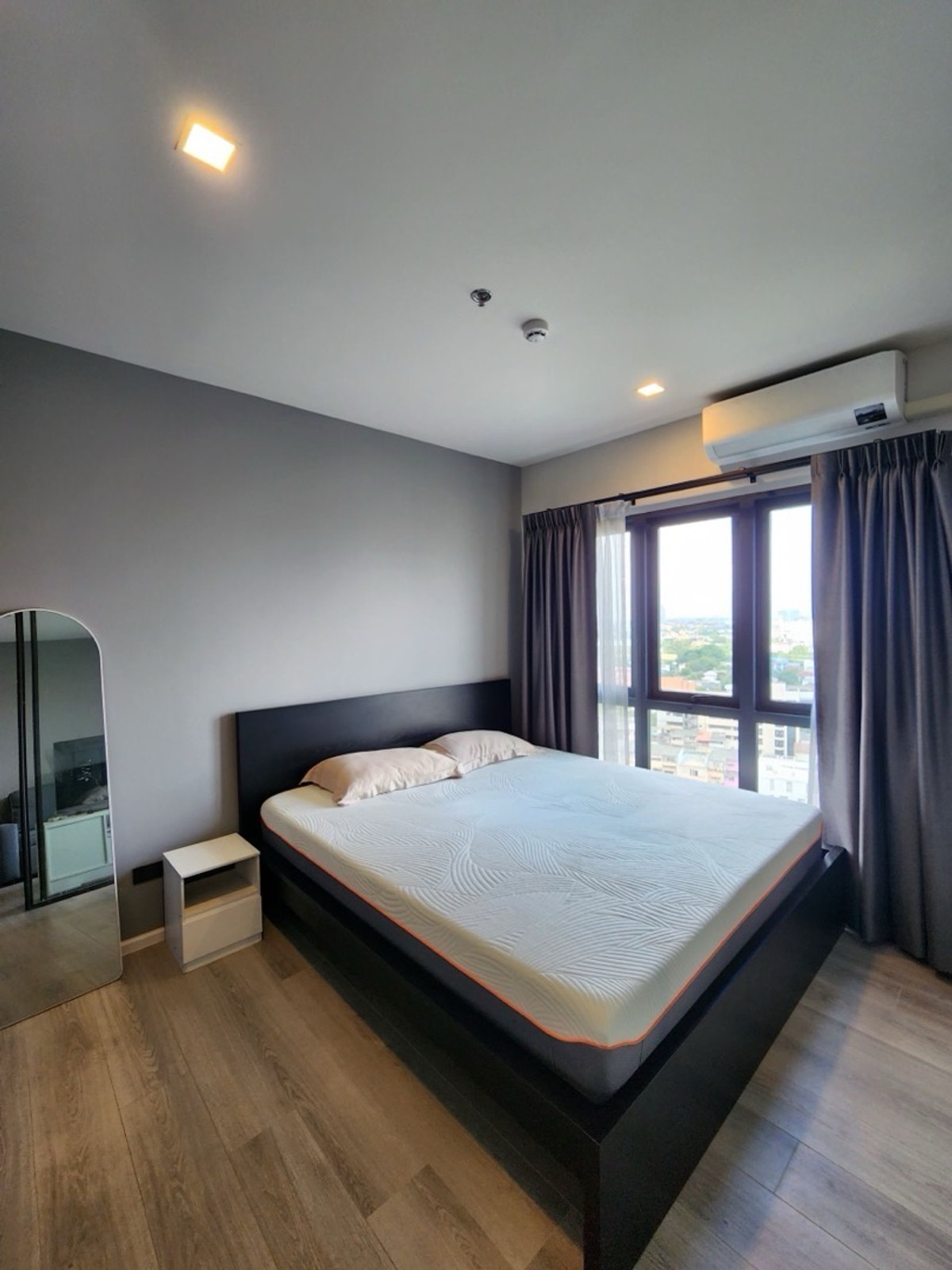 For RentCondoRama3 (Riverside),Satupadit : For rent, cheap 15,000, ready to be on high floor, beautiful room, The Key Rama 3