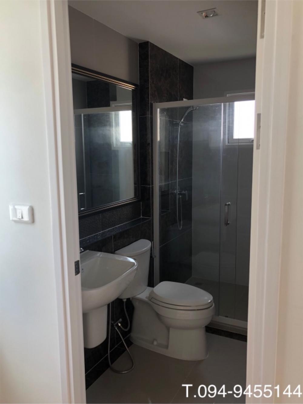 ขายบ้านท่าพระ ตลาดพลู วุฒากาศ : (ขาย) บ้านแฝด หมู่บ้าน Golden Neo สาทร  หลังหัวมุม ลงเสาเข็มแล้วที่โรงรถ ด้านข้างและด้านหลัง ต่อเติมหลังคาจอดรถ ไม่เคยเข้าอยู่ ขนาด 41 ตรว. 4 ห้องนอน 4 ห้องน้ำ พื้นที่ใช้สอย 161 ตรม. พร้อมเข้าอยู่ (เจ้าของขายเอง ไม่รับagent)