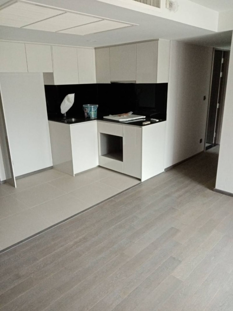 ขายคอนโดสยาม จุฬา สามย่าน : Klass Siam 2 Bed Eng 中 日 Please add LINE ID @806qphgn o8415o5483 Sell 12,500,000 B rent 35,000 B