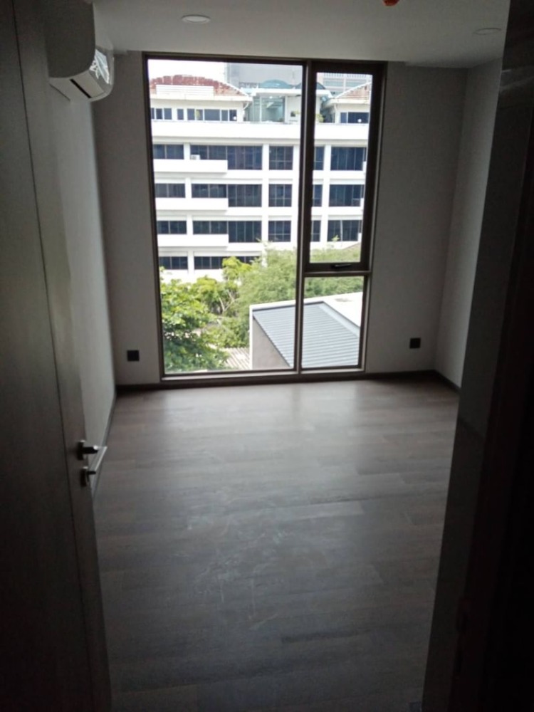 ขายคอนโดสยาม จุฬา สามย่าน : Klass Siam 2 Bed Eng 中 日 Please add LINE ID @806qphgn o8415o5483 Sell 12,500,000 B rent 35,000 B