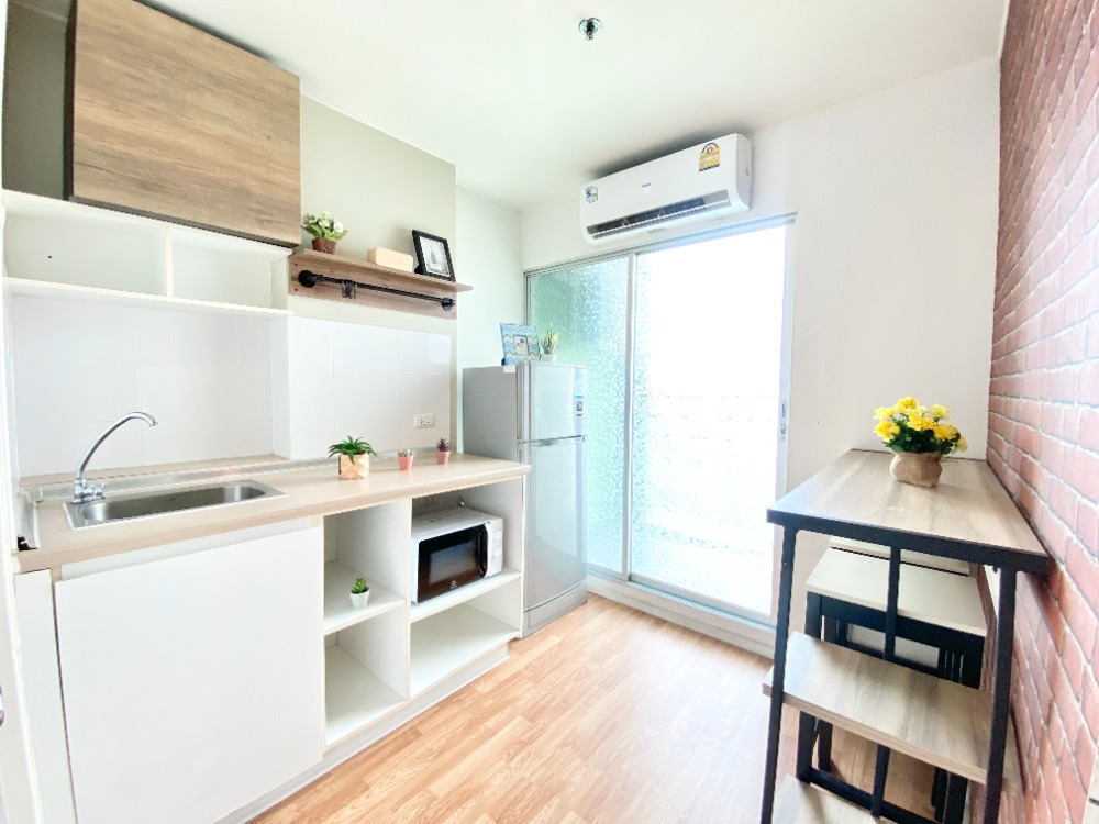 ให้เช่าคอนโดนวมินทร์ รามอินทรา : ให้เช่า Lumpini Park Nawamin-Sriburapha ขนาด 26 ตรม. ราคา 7,500 บาท เฟอร์นิเจอร์เครื่องใช้ไฟฟ้าครบ