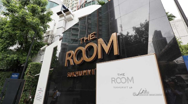 For RentCondoOnnut, Udomsuk : The Room 69 45 sq.m. Eng 中 日 Please add LINE ID @806qphgn o8415o5483 Rental Price 24,999 B Sell 7.5 MB