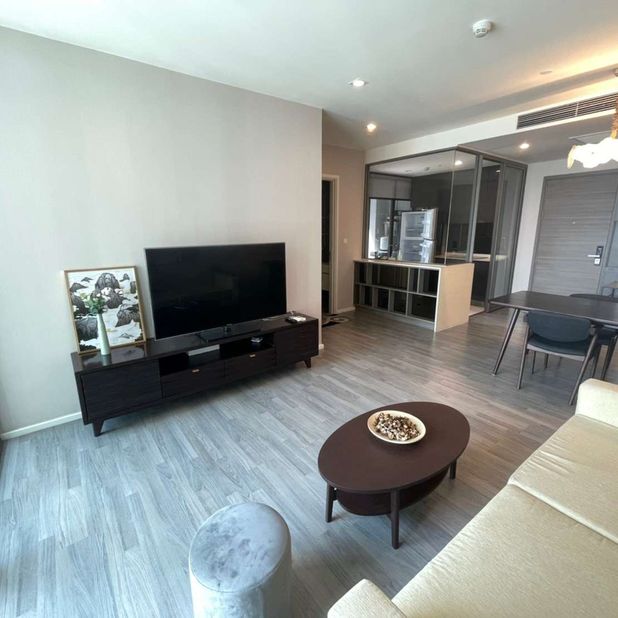 For RentCondoOnnut, Udomsuk : The Room 69 2 Bed Eng 中 日 Please add LINE ID @806qphgn o8415o5483 Rental Price 49,999 B Sell 15 MB