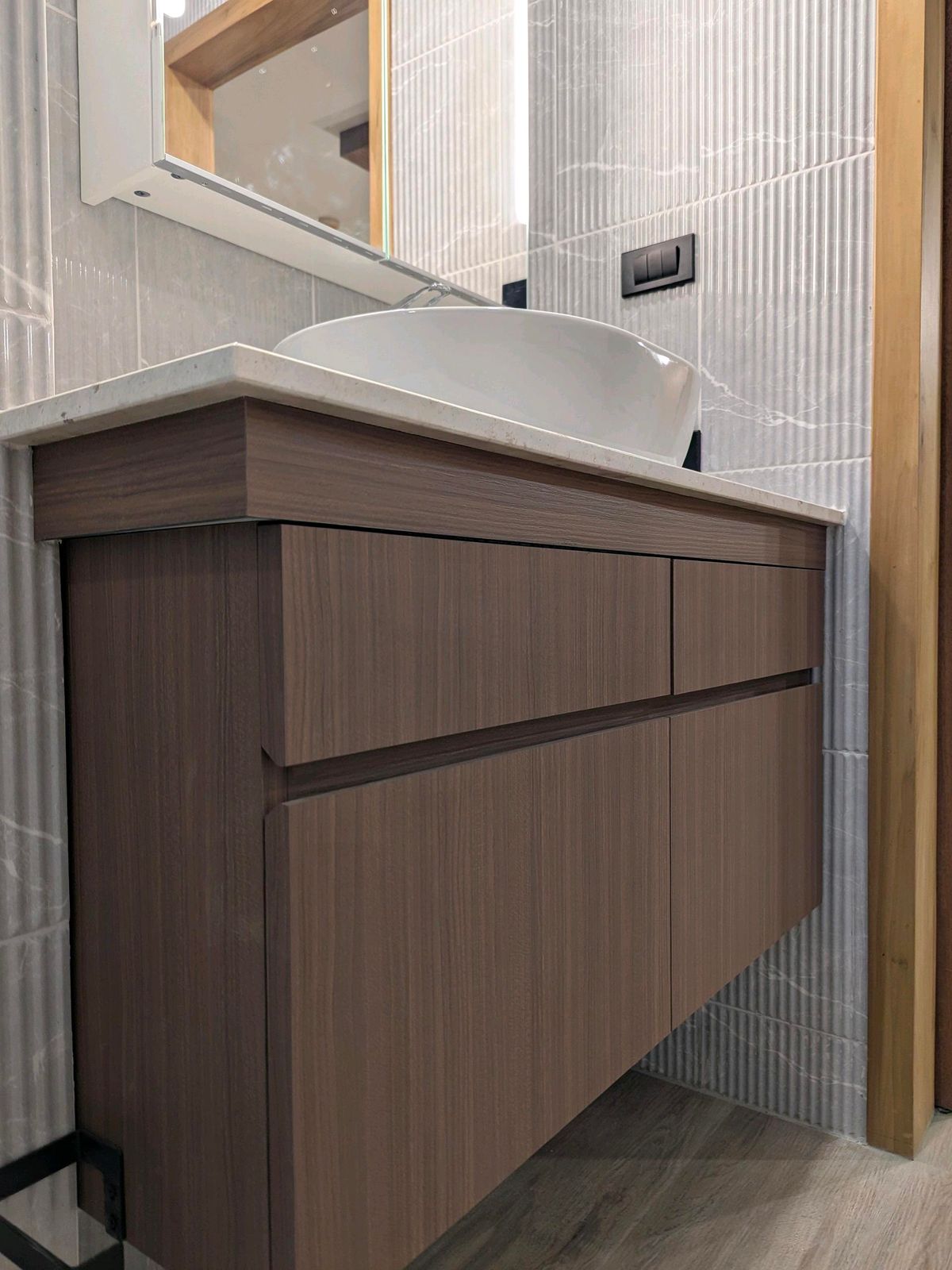 ให้เช่าคอนโดลาดพร้าว เซ็นทรัลลาดพร้าว : just renovated SYM วิภา