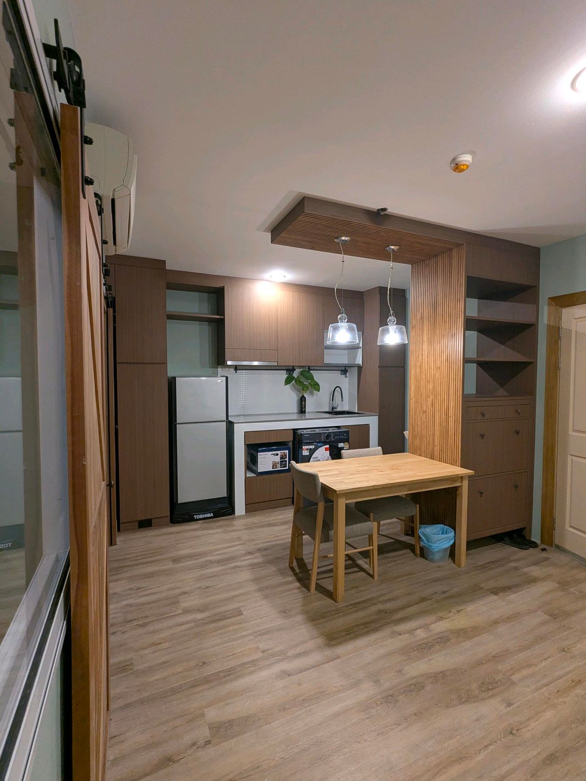 ให้เช่าคอนโดลาดพร้าว เซ็นทรัลลาดพร้าว : just renovated SYM วิภา