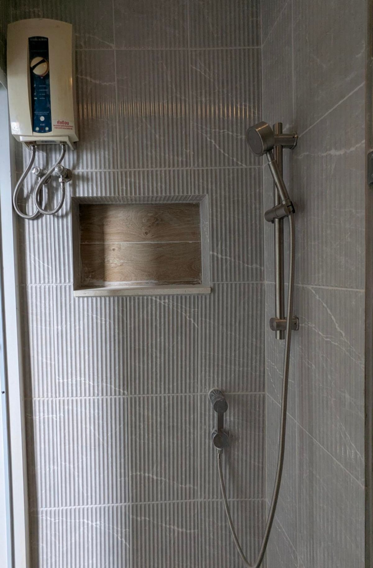 ให้เช่าคอนโดลาดพร้าว เซ็นทรัลลาดพร้าว : just renovated SYM วิภา