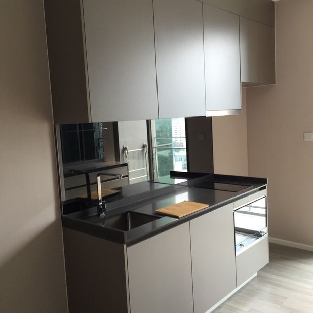 ขายคอนโดอ่อนนุช อุดมสุข : The Room 69 45 sq.m. Eng 中 日 Please add LINE ID @806qphgn o8415o5483 Sell 6,899,000 B rent 25,000 B