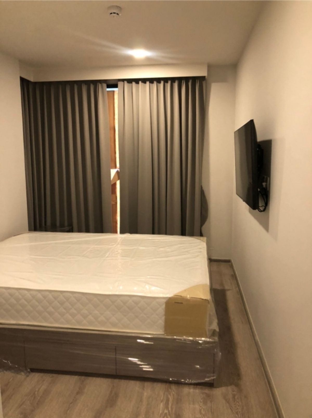 ให้เช่าคอนโดราชเทวี พญาไท : Maestro 14 2 Bed Please add Line ID agentbank1 o84-15o-5483 Thai-Eng-Chi-Jap Rent 39,999 BSell 8 MB