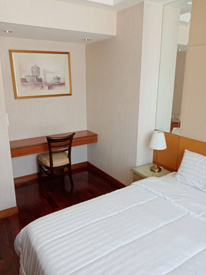 ให้เช่าคอนโดวิทยุ ชิดลม หลังสวน : President Place 2 Bed Please add Line ID @806qphgn o84-15o-5483 Thai-Eng-Chi-Jap Rent  46,999 B  Sell 12.5 MB