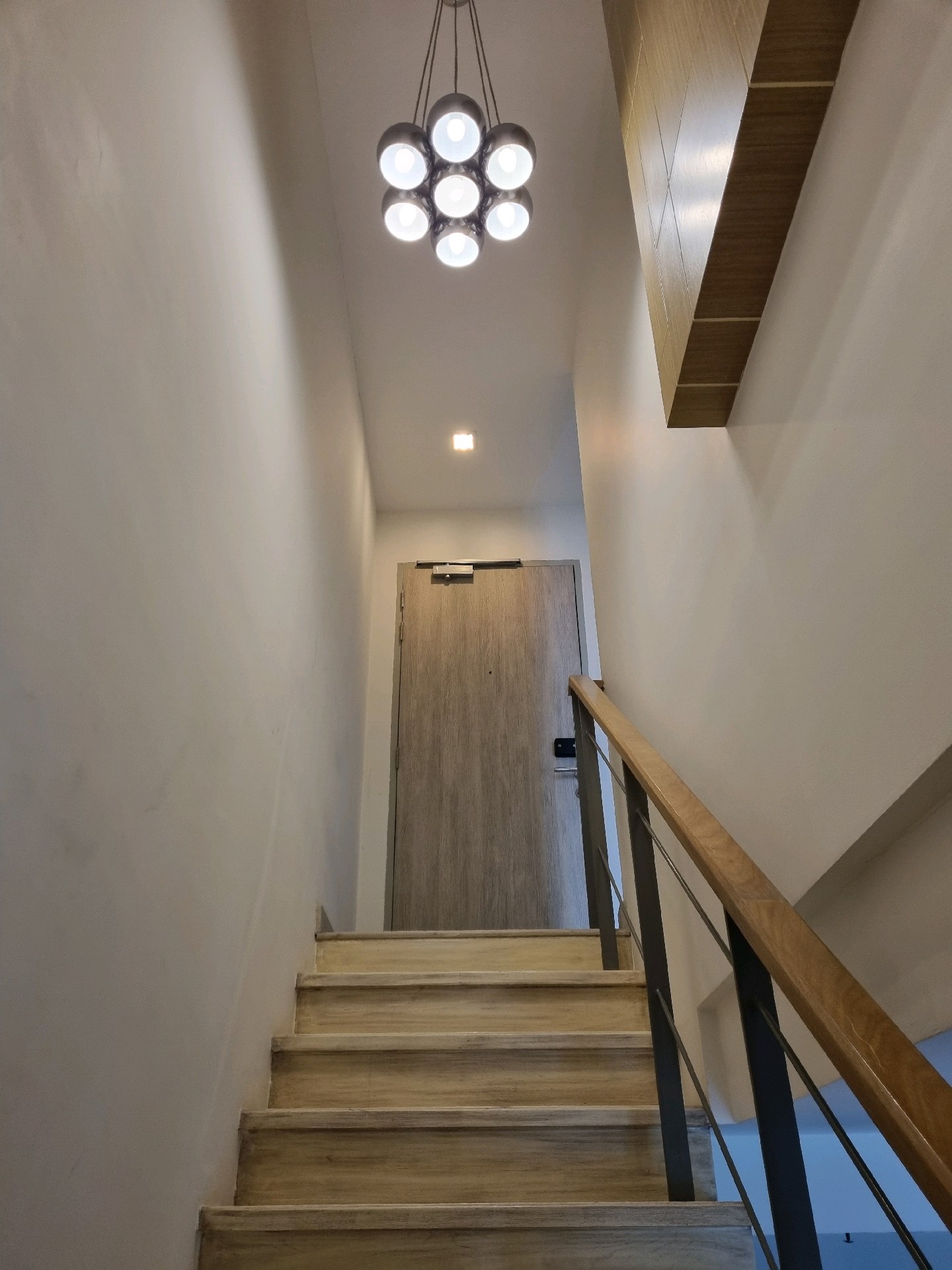 ให้เช่าคอนโดพระราม 9 เพชรบุรีตัดใหม่ RCA : 🔥ให้เช่าด่วนสุด🔥คอนโดไอดีโอ พระราม9 ใกล้MRTพระราม9  ชั้นสูงวิวดี ตกแต่งพร้อมอยู่ทันที