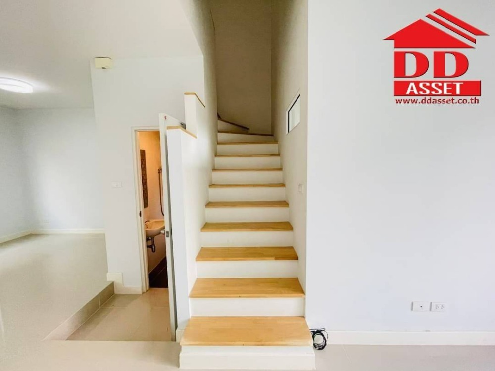 ขายนนทบุรี บางใหญ่ บางบัวทอง : ขายทาวน์เฮ้าส์ หลังมุม แกรนด์ พลีโน่-รัตนาธิเบศร์ MRT บางพลู ใกล้วัดสวนแก้ว