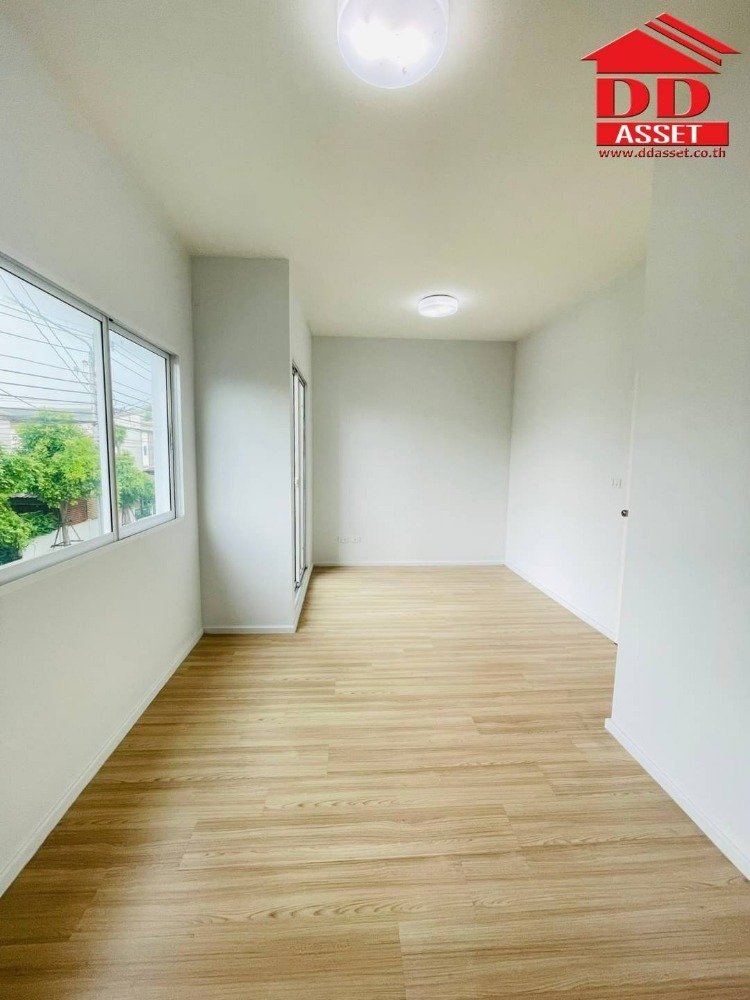 ขายนนทบุรี บางใหญ่ บางบัวทอง : ขายทาวน์เฮ้าส์ หลังมุม แกรนด์ พลีโน่-รัตนาธิเบศร์ MRT บางพลู ใกล้วัดสวนแก้ว