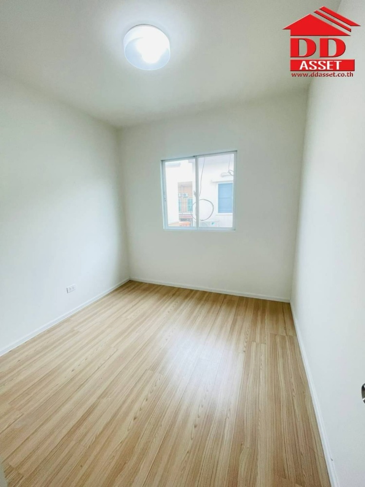 ขายนนทบุรี บางใหญ่ บางบัวทอง : ขายทาวน์เฮ้าส์ หลังมุม แกรนด์ พลีโน่-รัตนาธิเบศร์ MRT บางพลู ใกล้วัดสวนแก้ว