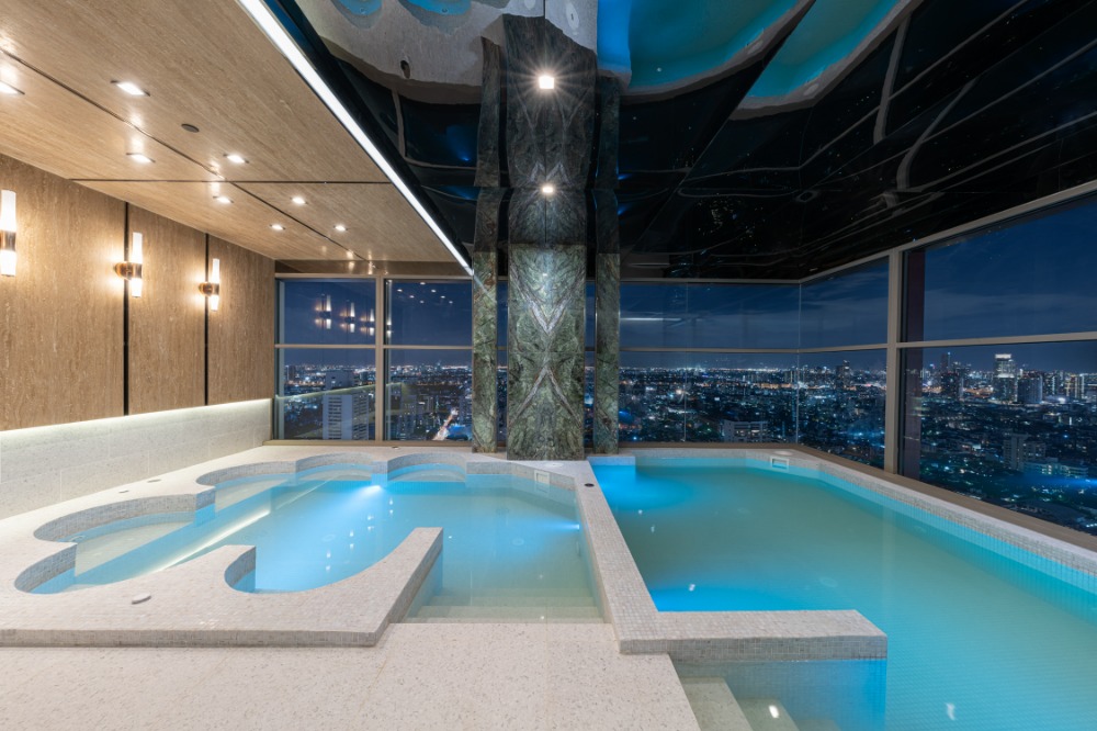 ขายคอนโดสุขุมวิท อโศก ทองหล่อ : 🔥ขาย Duplex หน้ากว้าง | Wellness spa🧖🏻‍♀️🧖🏻แยกชายหญิง พร้อม steam sauna ส่วนกลาง 55 บาท/ตร.ม.‼️ Rhythm Ekkamai Estate🔥ใกล้ดองกี้ 100 เมตร