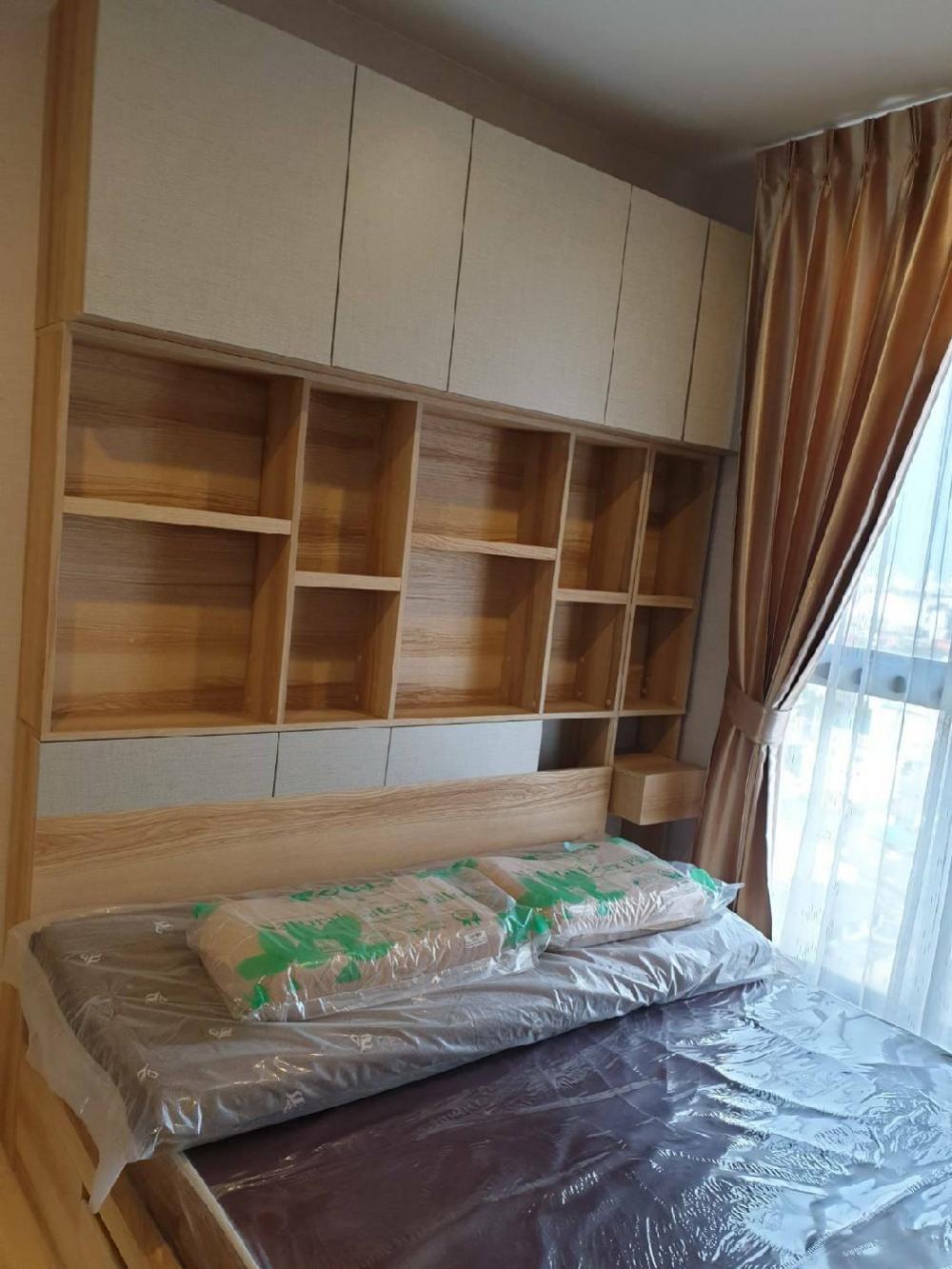 ให้เช่าคอนโดปิ่นเกล้า จรัญสนิทวงศ์ : Plum Condo Pinklao Station for rent : 1 bedroom for 27.5 sqm. Rama 8 bridge View on 18th floor.With fully furnished and electrical appliances.Located on Somdetprapinklao Road , next to Pata Pinklao and 600 m. to MRT Bangyikhan.Rental only for 11,000 / m.