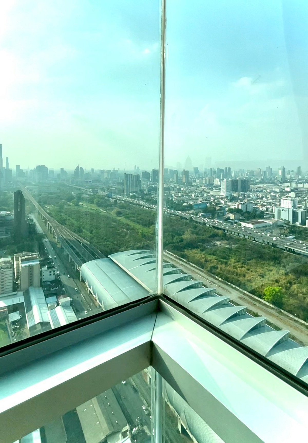 For RentCondoRama9, Petchburi, RCA : [ For rent ] The Address Asoke, high floor, wide room with furniture, prime location, MRT Phetchaburi, very good price / contact 065-8219716 ice