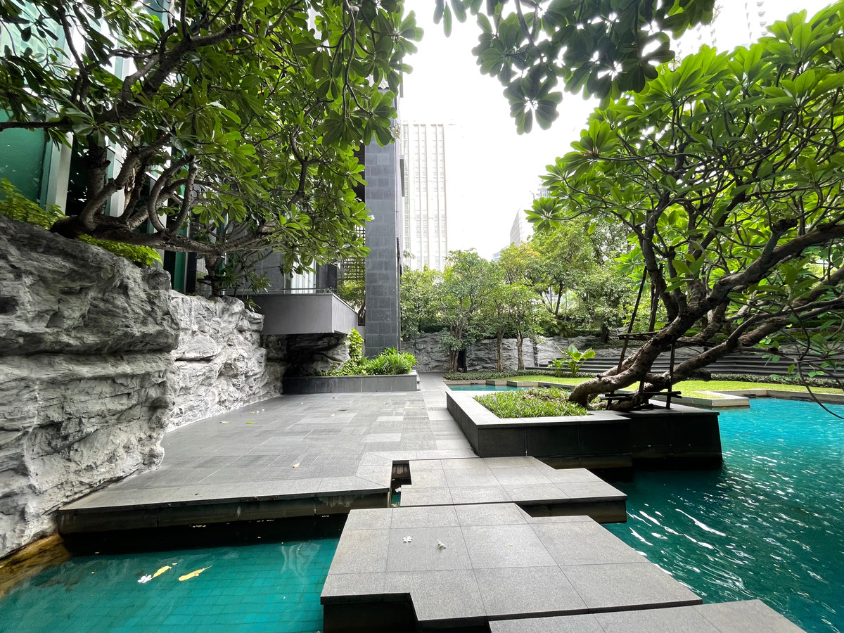 For RentCondoRama9, Petchburi, RCA : [ For rent ] The Address Asoke, high floor, wide room with furniture, prime location, MRT Phetchaburi, very good price / contact 065-8219716 ice