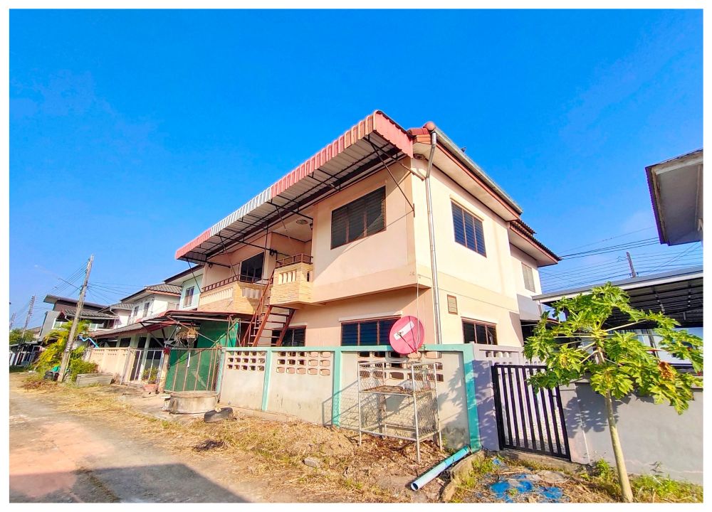 ขายบ้านเชียงราย : ขาย/เช่า บ้านหลังใหญ่ 2 ชั้น (5 ห้องนอน 4 ห้องน้ำ) ม.ออมสิน จ.เชียงราย