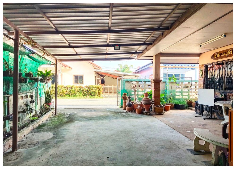 ขายบ้านเชียงราย : ขาย/เช่า บ้านหลังใหญ่ 2 ชั้น (5 ห้องนอน 4 ห้องน้ำ) ม.ออมสิน จ.เชียงราย