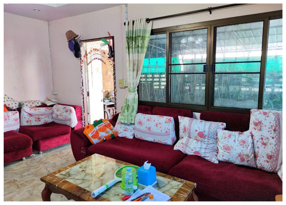 ขายบ้านเชียงราย : ขาย/เช่า บ้านหลังใหญ่ 2 ชั้น (5 ห้องนอน 4 ห้องน้ำ) ม.ออมสิน จ.เชียงราย