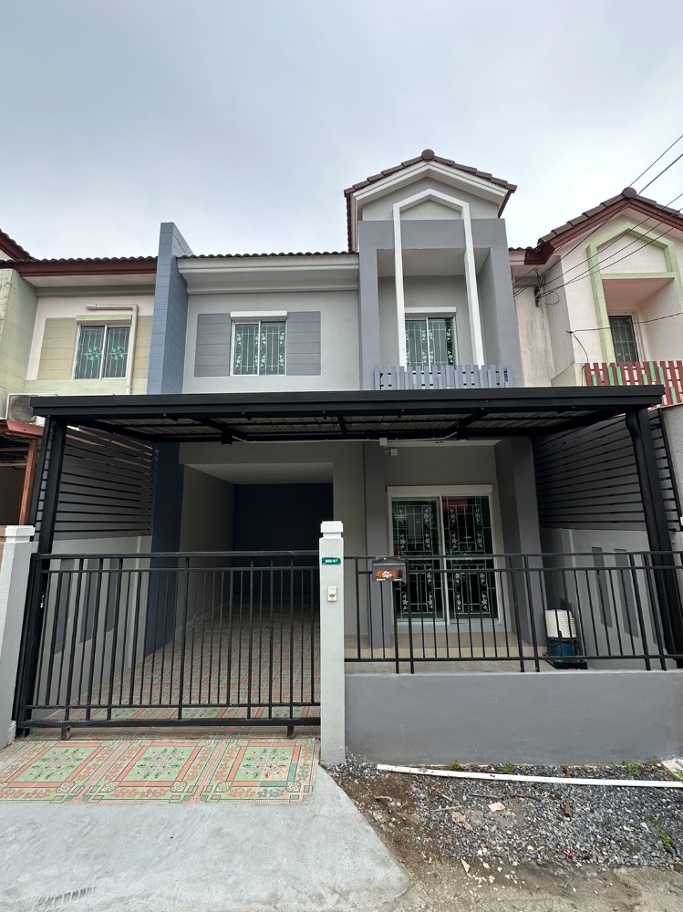 ขายทาวน์โฮมนวมินทร์ รามอินทรา : ขาย ทาวน์เฮาส์ 2 ชั้น 18 ตรว. หมู่บ้านไลโอ พหลโยธิน 54/1 ซอยวัดเกาะ บ้านมี 3 ห้องนอน 2 ห้องน้ำ