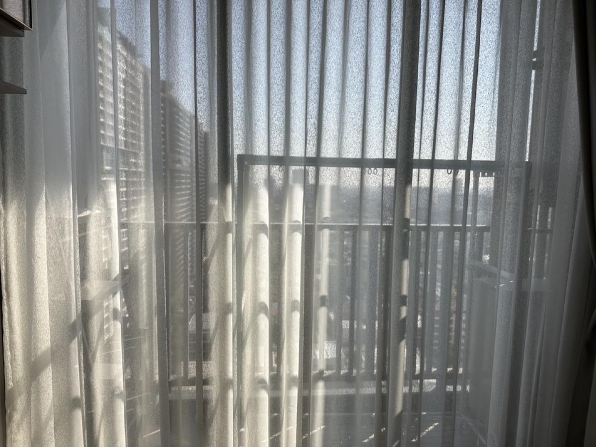 For SaleCondoLadprao, Central Ladprao : Selling at a loss, Condo Life Ladprao, Building B, Floor 23, for sale by owner.