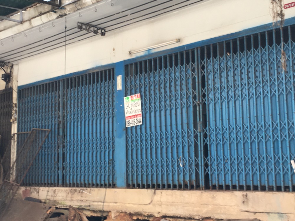 For SaleShop HouseRama 2, Bang Khun Thian : Commercial building for sale, 2 booths, Rama 2 roadside project, Soi 75, suitable for doing good business.