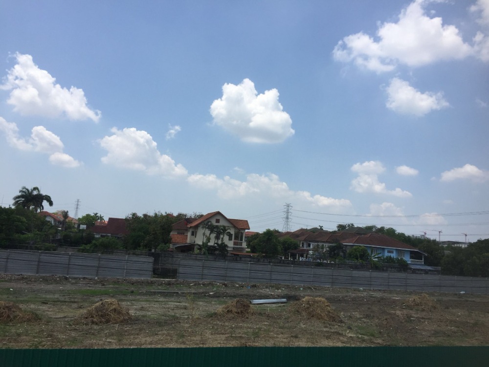 ขายที่ดินบางแค เพชรเกษม : ขายที่ดินถมแล้ว 200 ตารางวา  รุปสี่เหลี่ยม เหมาะสร้างบ้าน  สาย2 ซอย7 สิ่งแวดล้อมดี