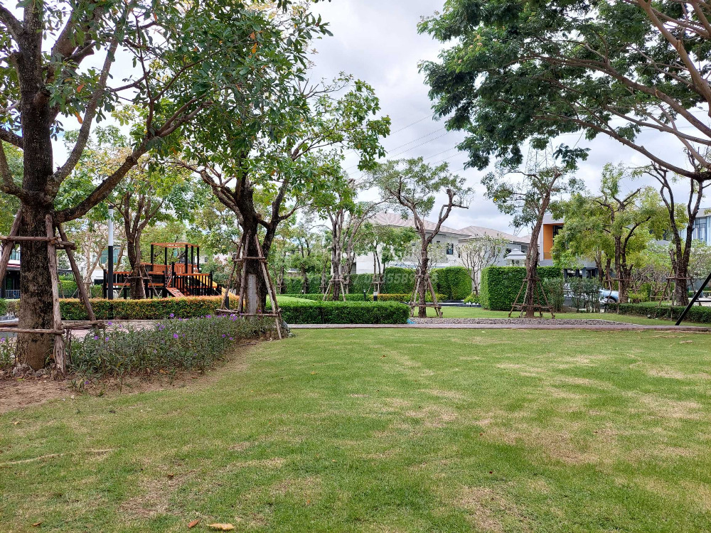 For SaleHouseBangna, Bearing, Lasalle : 4 bedroom detached house near Mega Bangna, Centro Bangna Km.7, has never lived.