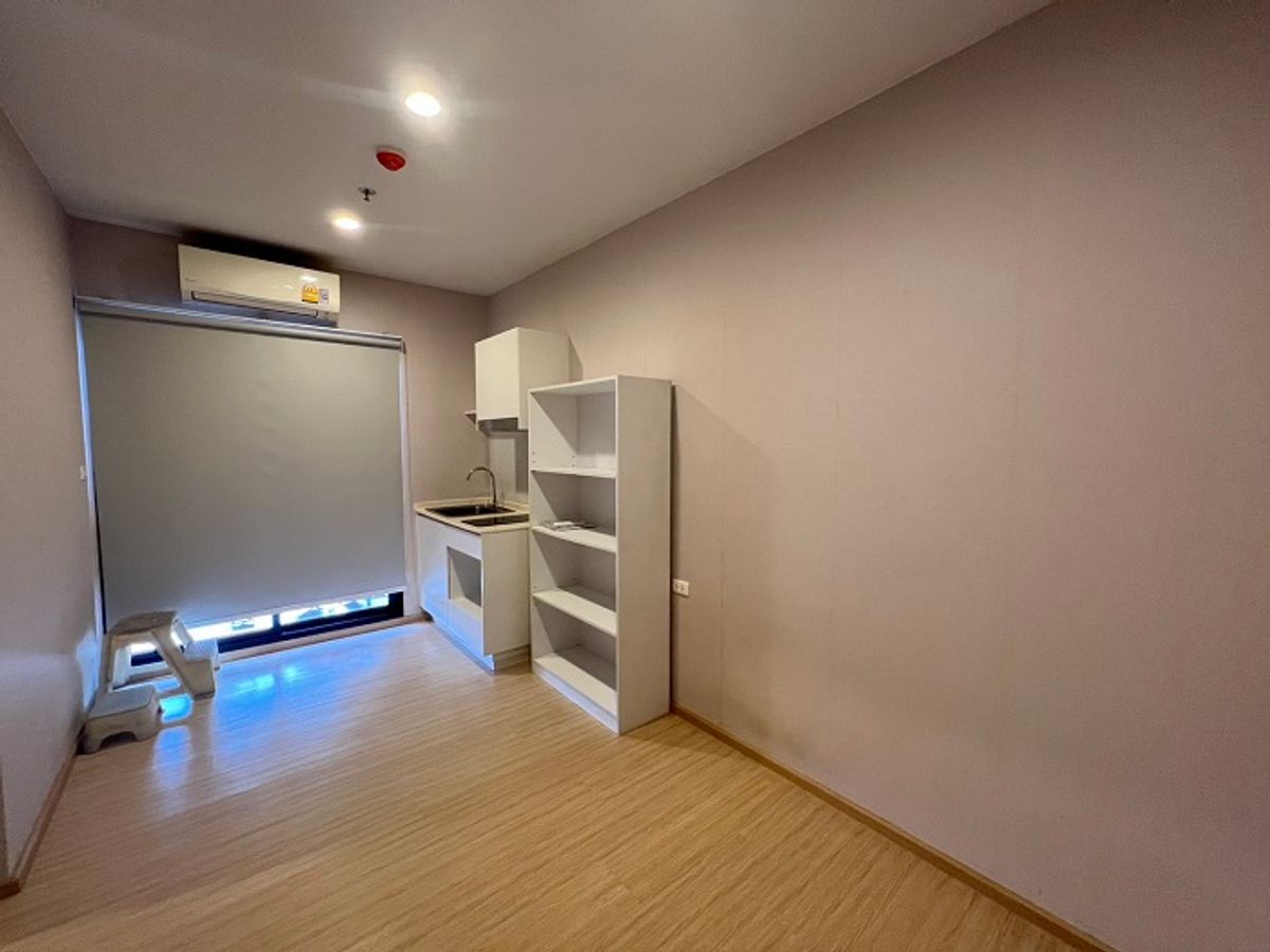 For RentCondoPinklao, Charansanitwong : Urgent for rent, Plum Condo - Pinklao Station. Angel condition, 1 bedroom, 1 bathroom, 19th floor, beautiful room, good quality, ready. Call 094-6245941