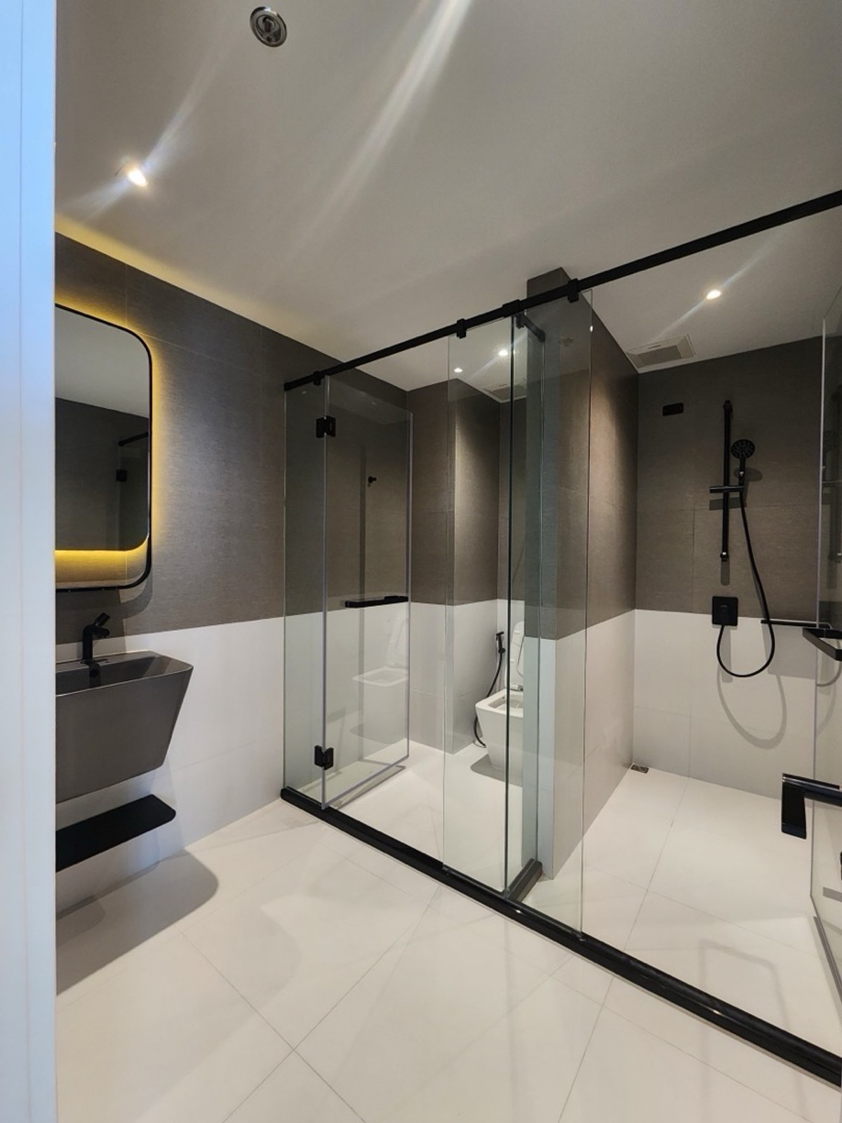 ขายดาวน์คอนโดพระราม 3 สาธุประดิษฐ์ : 🔥ขายด่วน 2 ห้องนอน วิวแม่น้ำ  ชั้นสูงหายาก  เดอะคีย์พระราม3