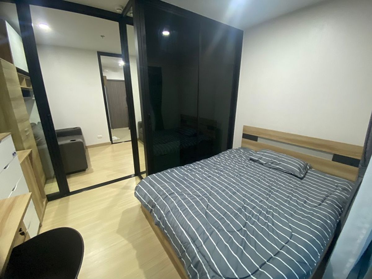 For SaleCondoBang kae, Phetkasem : 💥Code SVPS221436💥 📢📢Cheap sale with tenant Supalai Veranda Phasi Charoen (Stu 32.05 sq m./2.35 million) *Transfer fee is half each* Project standard room, Building B, 22nd floor, next to MRT 📞 087- 4496994 First
