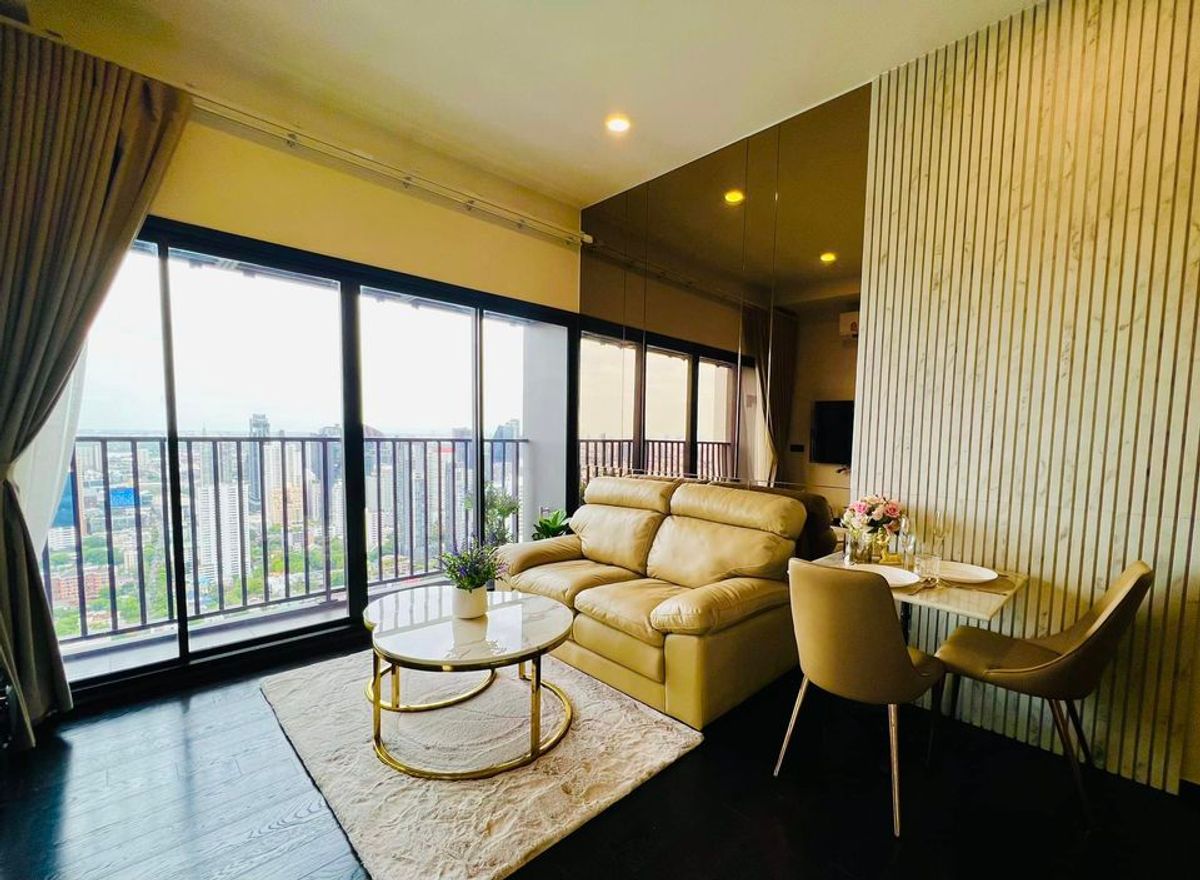 ให้เช่าคอนโดสุขุมวิท อโศก ทองหล่อ : Park Origin Thonglor⭐Luxury 2 Bedroom⭐45 Sq.m⭐High Floor