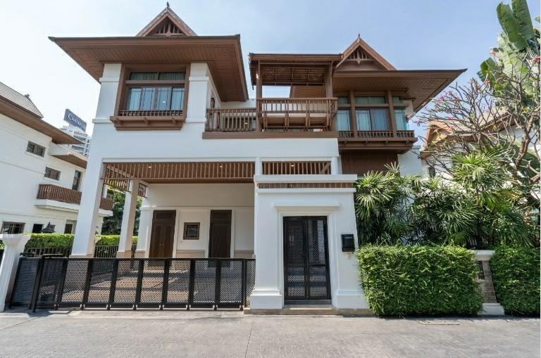For RentHouseSathorn, Narathiwat : SINGLE HOUSE 4 BEDROOM AT SATHORN FOR RENT