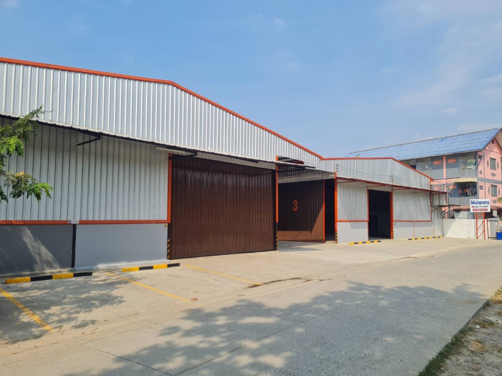 For RentWarehouseRama5, Ratchapruek, Bangkruai : Warehouse for rent, 250 sq m. with office, Kanchana-Nakhon In Road, Bang Kruai, Nonthaburi.