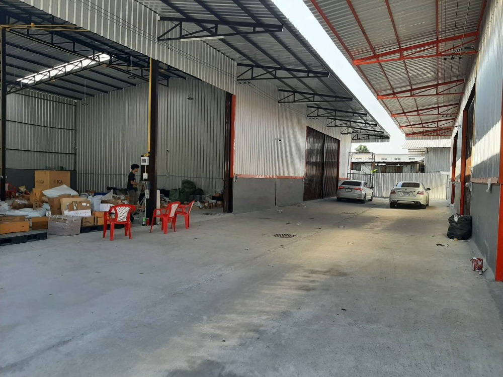 For RentWarehouseRama5, Ratchapruek, Bangkruai : Warehouse for rent, 250 sq m. with office, Kanchana-Nakhon In Road, Bang Kruai, Nonthaburi.