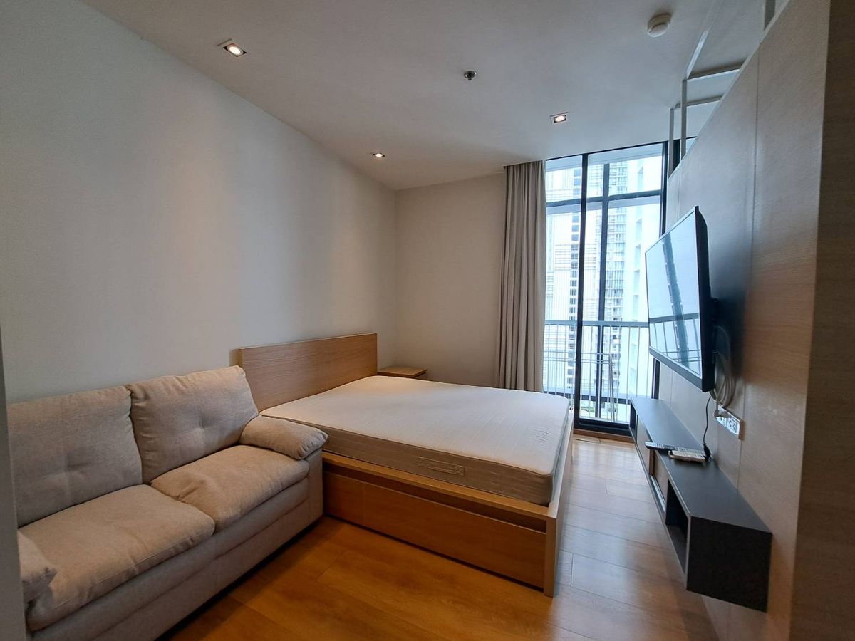 ให้เช่าคอนโดสุขุมวิท อโศก ทองหล่อ : Park 24 for rent , Nice owner Nice room