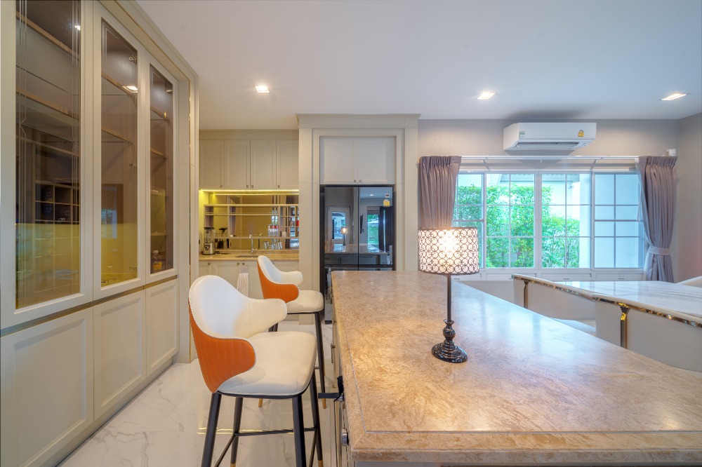 For RentHouseVipawadee, Don Mueang, Lak Si : 🔥Urgent for Rent🔥 Nantawan Ramintra - Phahon Yothin 50. Spacious house, luxuriously decorated, fully furnished, ready to move in. Convenient transportation.