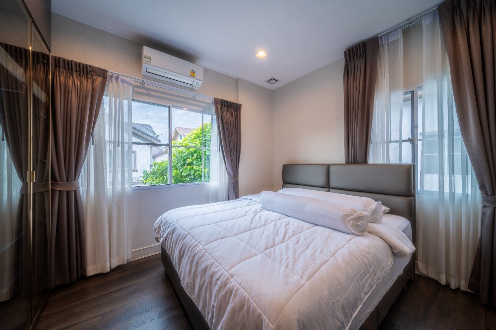 For RentHouseVipawadee, Don Mueang, Lak Si : 🔥Urgent for Rent🔥 Nantawan Ramintra - Phahon Yothin 50. Spacious house, luxuriously decorated, fully furnished, ready to move in. Convenient transportation.