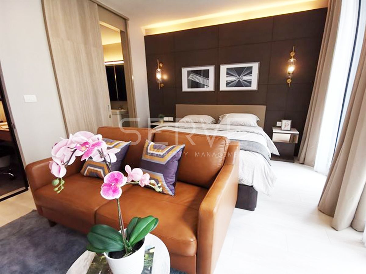For RentCondoWitthayu, Chidlom, Langsuan, Ploenchit : 🔥35K🔥 - Modern Luxury Style  Studio with Partition Perfect Location Next to BTS Phloen Chit & Central Embassy at Noble Ploenchit / For Rent