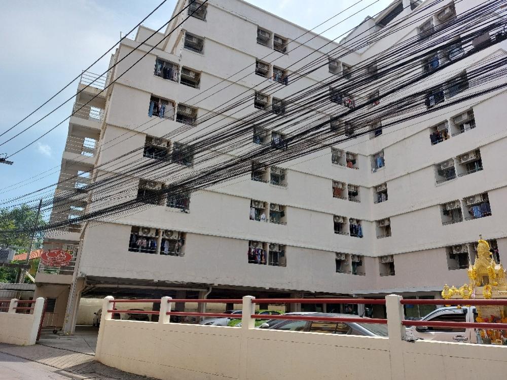 For RentOnnut, Udomsuk : For rent cs mansion, Sukhumvit 101/1 Road, Soi Wachiratham Sathit, 6 rooms, area 28 sqm, contract 1 year, rent 3,200 (multiple rooms)